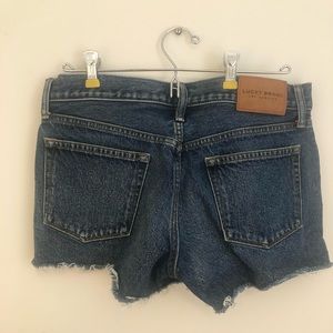 LIKE NEW Lucky Brand Raw Hem Medium Wash Jean Shorts